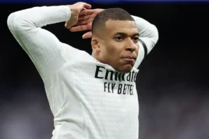 Nguyên nhân vắng mặt của Kylian Mbappe